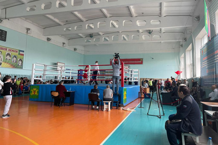 В Аскизе проходит региональный турнир по боксу