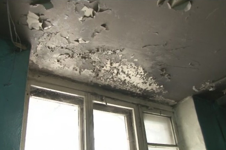 Власти Саяногорска избавляются от комнат в бывших общежитиях