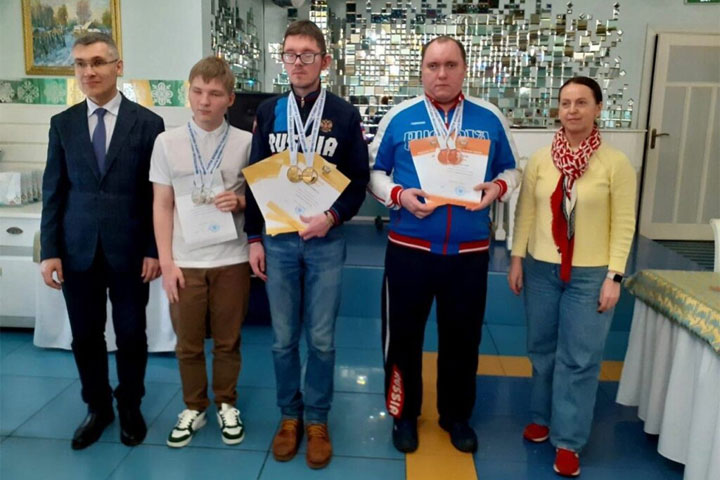 Спортсмены паралимпийской школы Хакасии стали призерами чемпионата России по шахматам