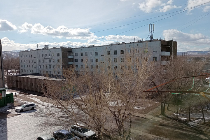 Жуть и безвластие: в Саяногорске доконали муниципальное жилье в общагах, видео