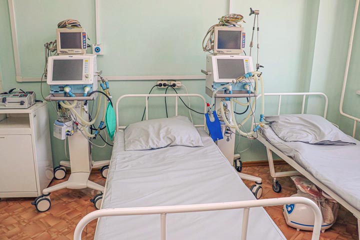 Коронавирус унес жизни двух жительниц Хакасии за день
