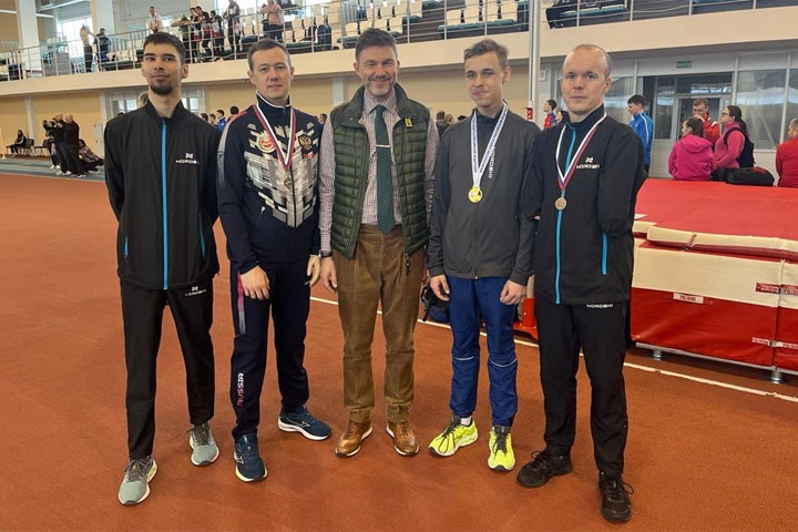 Спортсмены спортшколы паралимпийского резерва Хакасии взяли медали на Кубке России