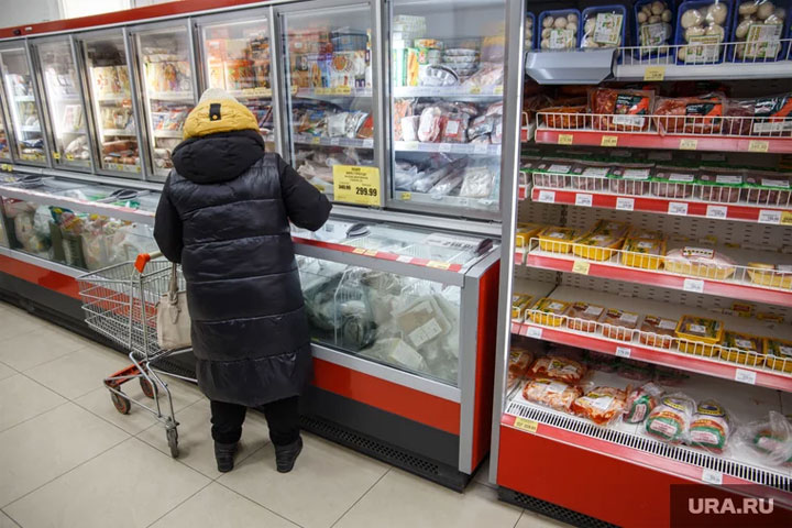 В России начнут штрафовать за раздачу просроченной еды
