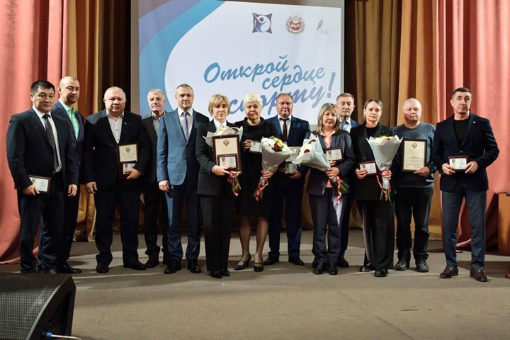 Министр спорта России объявил благодарность сотрудникам паралимпийской школы Хакасии