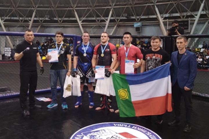 Спортсмены из Хакасии завоевали медали Чемпионата СФО по смешанным боевым единоборствам