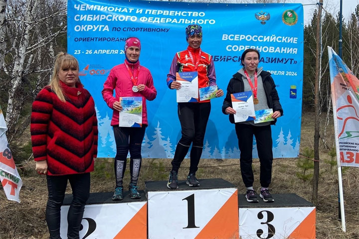 На чемпионате и первенстве Сибири по спортивному ориентированию отличились спортсменки Хакасии 