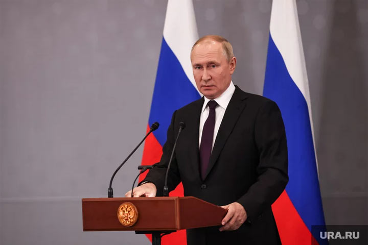 Путин обратился к правительству, которое уходит в отставку