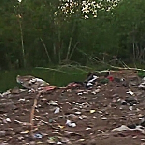 Зачем глава сельсовета в Хакасии пытается закопать свалку