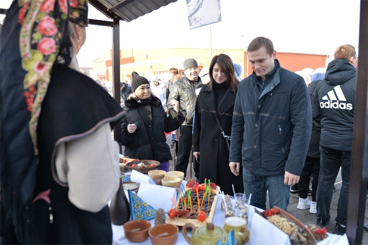 В столице Хакасии прошел патриотический автопробег