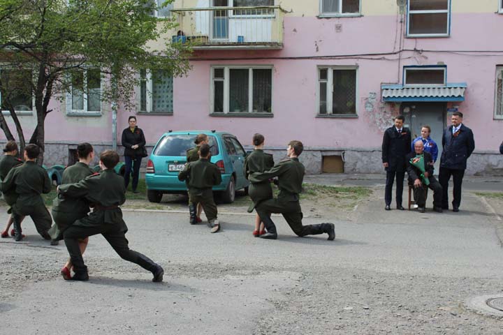 Добрые пожелания для ветеранов звучат в столице Хакасии