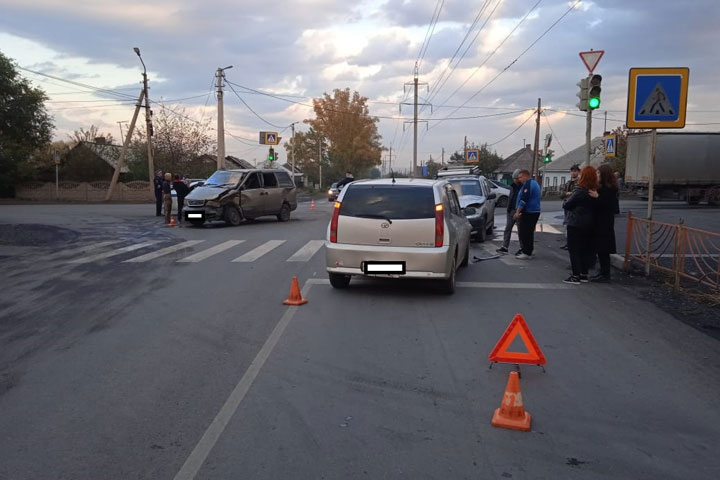 В Черногорске автоледи устроила тройное ДТП 