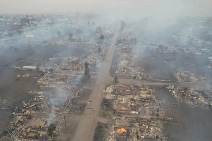 Красноярские пожары уничтожили сотни домов и десятки автомобилей