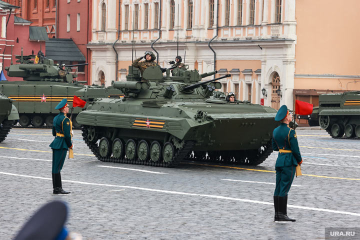 В России с размахом отметили День Победы. Фоторепортаж