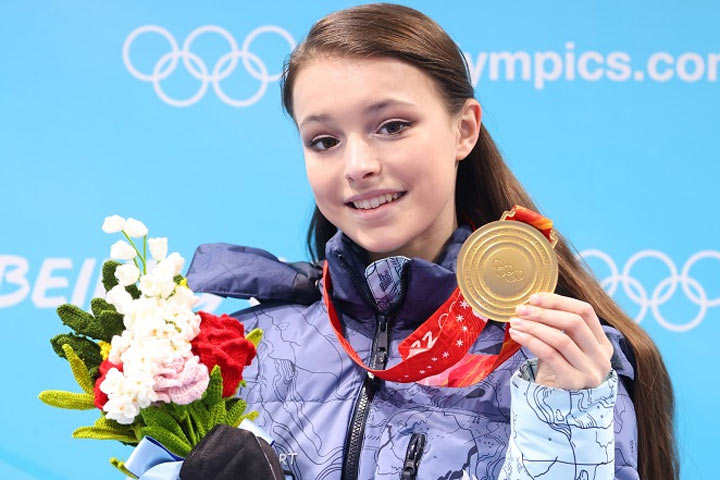 Драмы и победы русских спортсменов на Олимпиаде-2022
