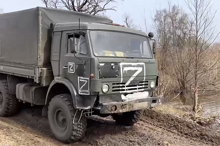 Подвиг десантника. Сержант Звягин вывел «Z-грузовик» с боеприпасами из-под прицельного огня