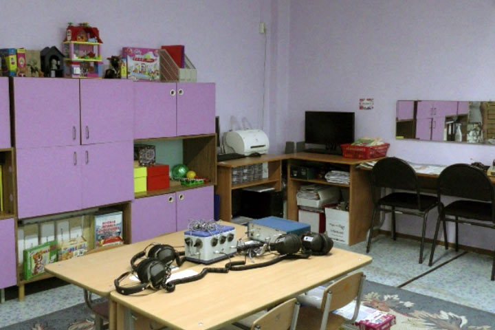 Депутат Госдумы намерен оказать помощь школе-интернату с нарушением слуха в Хакасии