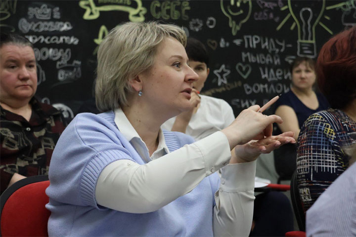 В Алтайском районе родители и педагоги обсудили ряд актуальных тем
