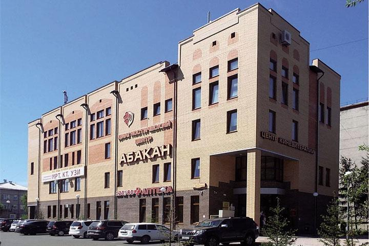 Нейрохирург из Новокузнецка проведет приемы на базе ДЦ «Абакан»