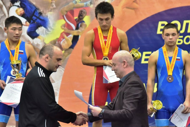 Спортсмен из Хакасии – победитель международного турнира по вольной борьбе
