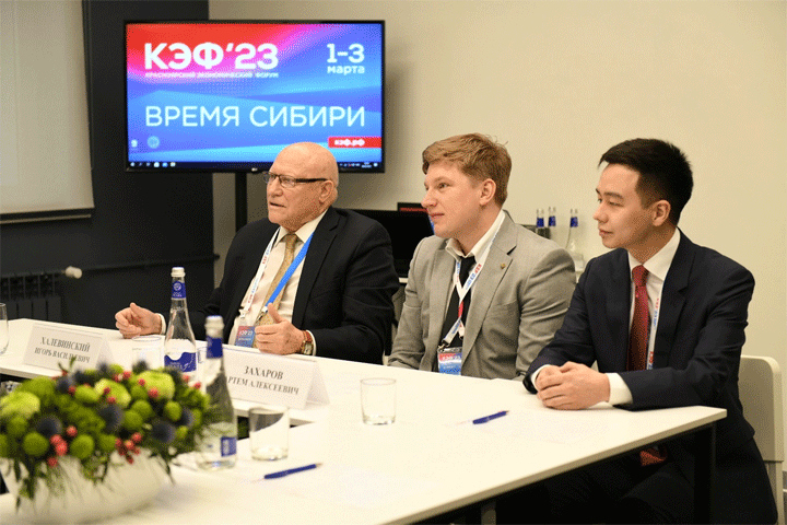 Что обсудили глава Хакасии и руководитель Ассоциации российских дипломатов