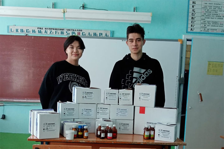 Артель старателей «Хакасия» протянула руку помощи Балыксинской школе