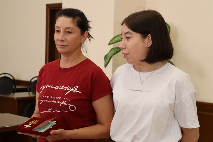 В Хакасии семья Сергея Токмашева получила Георгиевский крест четвёртой степени