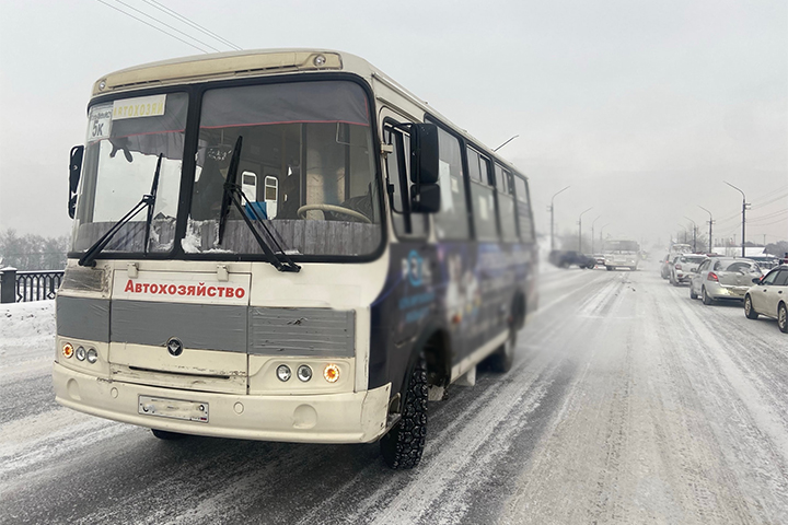 ДТП с 4 легковыми авто и пассажирским автобусом в Абакане - ФОТО и подробности