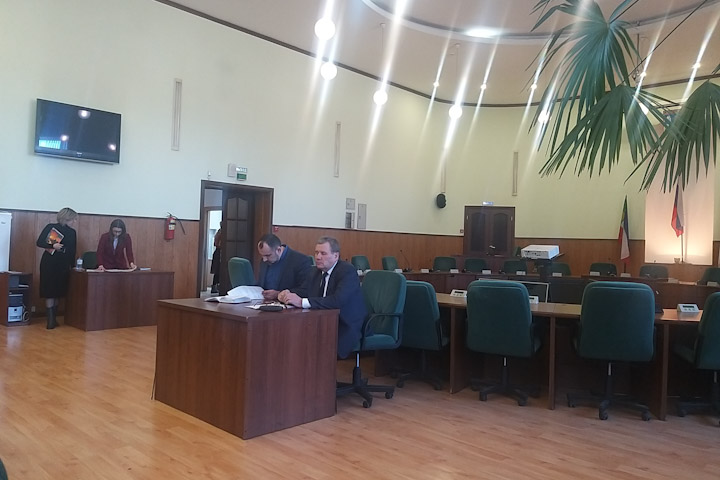 В Хакасии УК могут остаться без лицензий, а дома - без управления