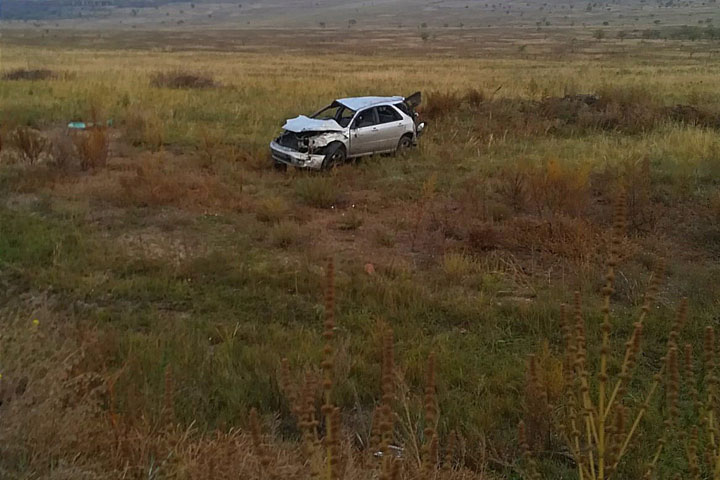 В Усть-Абаканском районе водитель Subaru Impreza разбился насмерть, слетев с дороги