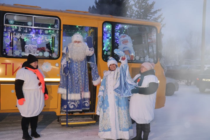  Кто знает, на чем передвигается Дед Мороз по Алтайскому району Хакасии 
