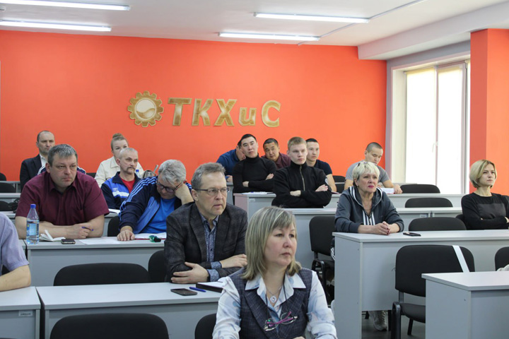 Техникум в Хакасии провел семинар-практикум на тему студенческих спортивных клубов