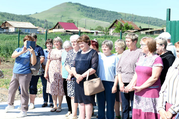 Глава Хакасии открыл новый фельдшерско-акушерский пункт в Копьево