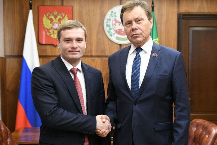 Коновалов обсудил с депутатом Госдумы экономическое развитие Хакасии 