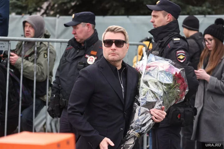 На похороны Юдашкина приехали десятки звезд эстрады и политики. Фоторепортаж