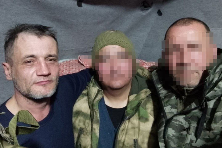 «Он решил идти к Кадырову»: Сельский учитель математики погиб в бою за Соледар