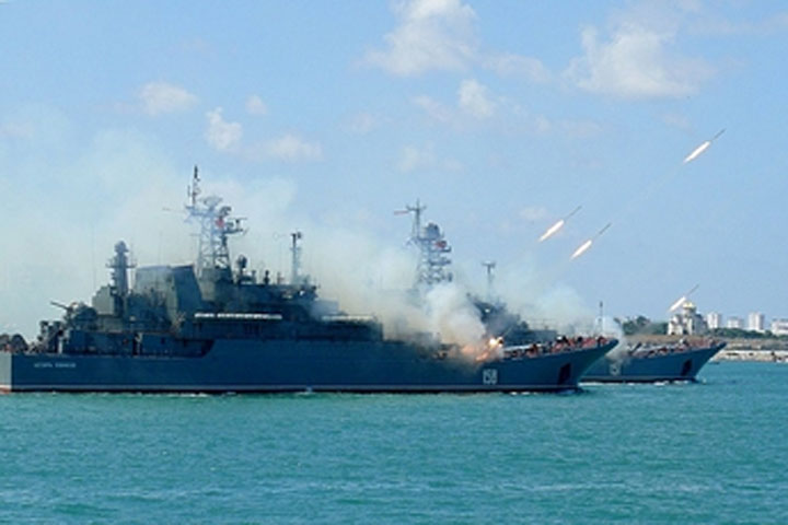 Черноморский флот уходит из Севастополя. Если так, то на кону  - Одесса и Николаев