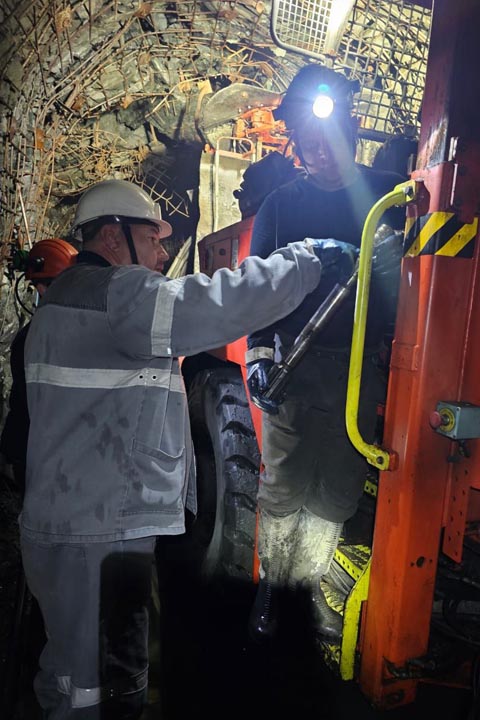 Директор Абазинского рудника рассказал, что происходит под землей 