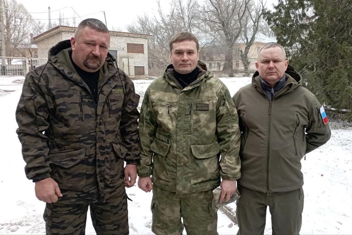 Делегация от Хакасии приехала с гуманитарной миссией в Луганск 