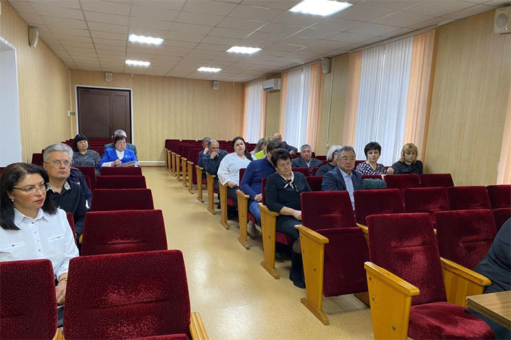 В Алтайском районе обсудили подготовку к Дню Победы
