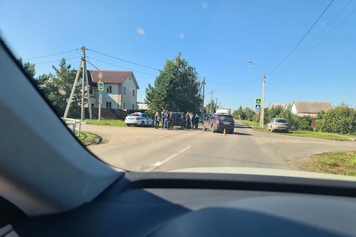 В Абакане не все водители видят лежачего полицейского  и... разбивают свои подвески