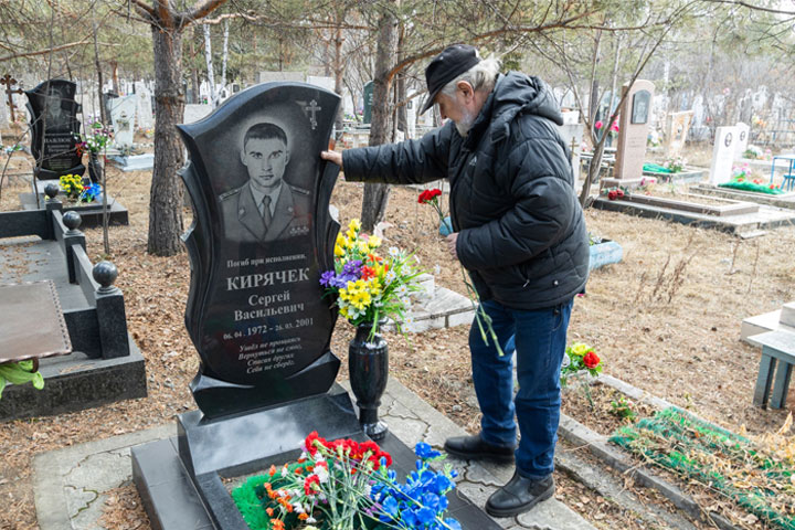 Герой нашего времени: в Хакасии вспомнили бойца СОБРа Сергея Кирячека