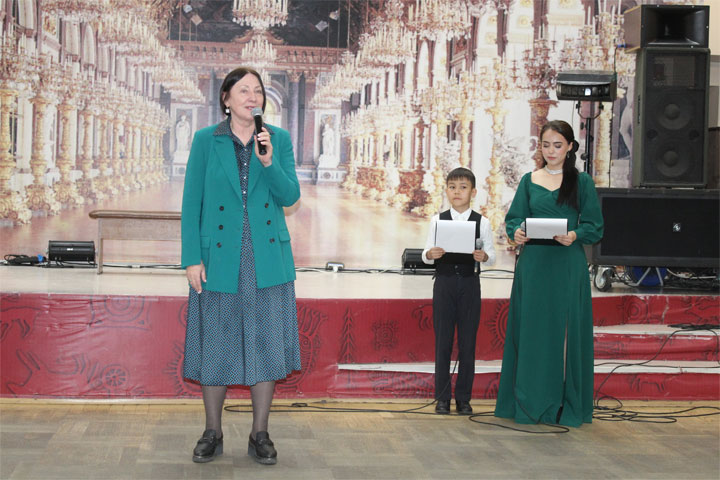 В День русского языка в Хакасии отметили 225-летие Александра Пушкина
