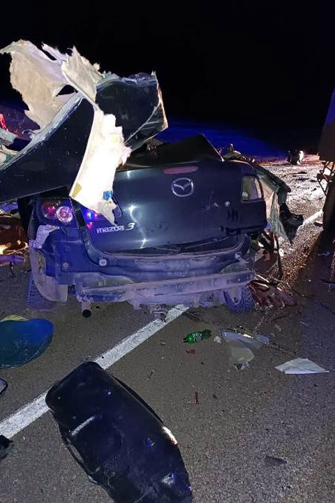 На трассе «Енисей» двое погибли в столкновении с грузовиком