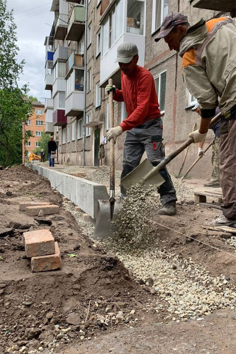 «Заросло все, кошмар» - черногорцы указали на извечные проблемы города