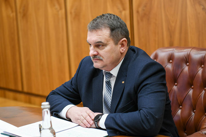 В Хакасии еще два министра сохранили посты