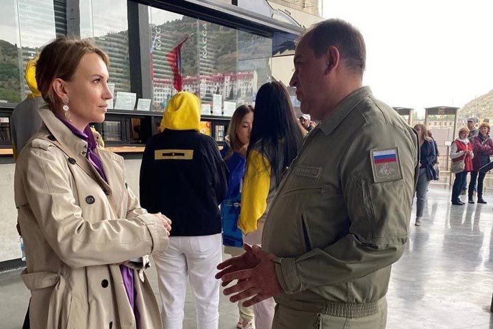 Племянница экс-главы Хакасии занялась туризмом на Сахалине 