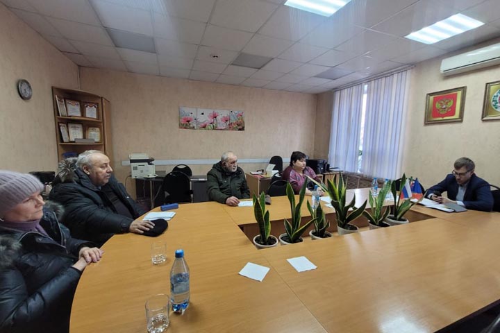 Зампредседателя Госкомтарифэнерго Хакасии провел личный прием граждан в Черногорске