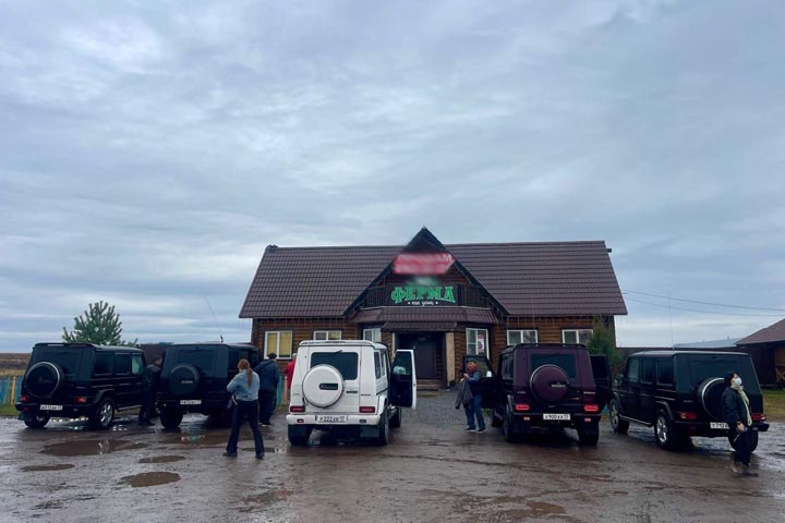 В Абакане замечена колонна из Geländewagen с блатными номерами