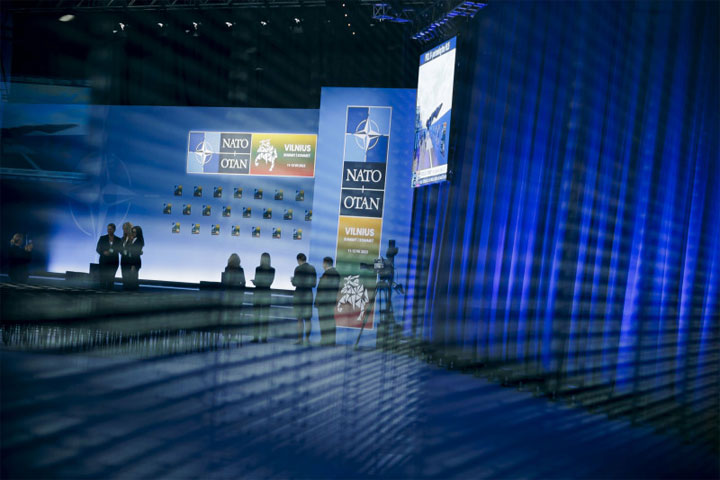 НАТО подталкивает российско-украинский конфликт к «мировой войне»
