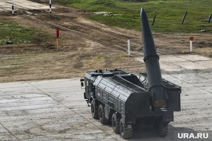 Две ракеты «Искандера-М» поразили эшелон ВСУ с боеприпасами под Харьковом: последствия атаки